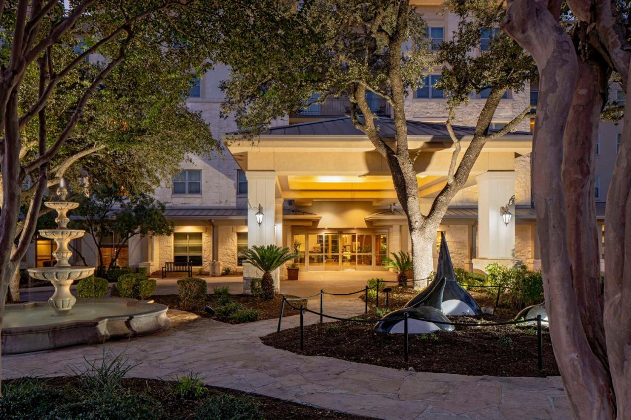 Hilton San Antonio Hill Country Hotel Exterior photo